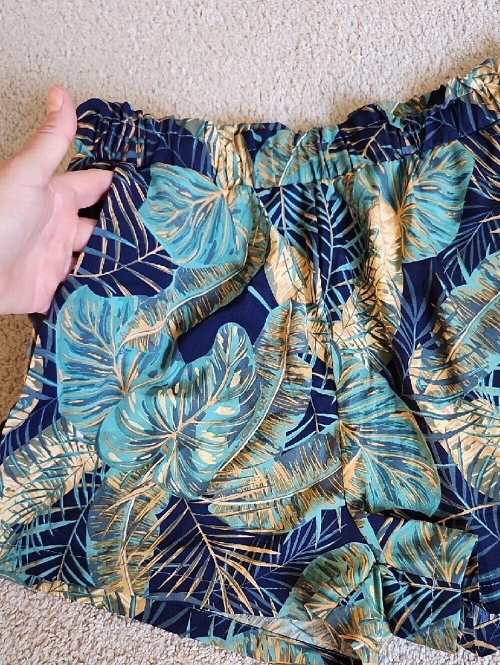 SHEIN Teal Navy & Gold Tropical Leaf Crop Top Set - Picture 7 of 8